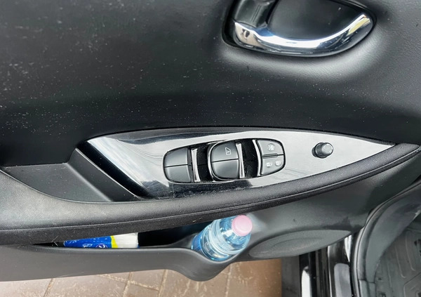 Nissan Leaf cena 79888 przebieg: 69200, rok produkcji 2019 z Warszawa małe 172